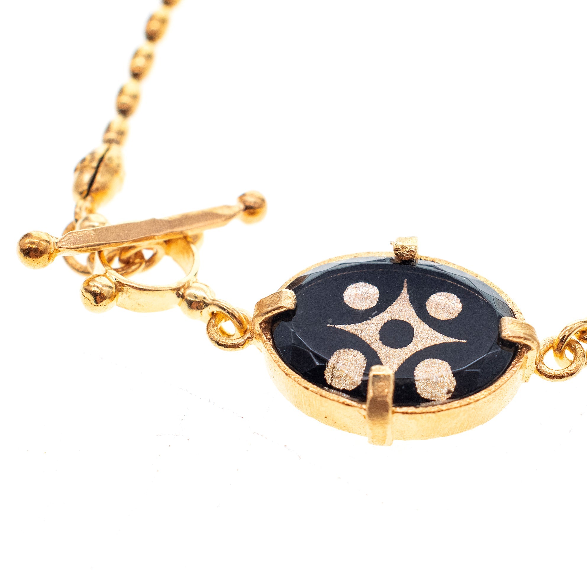 Black Glass Crystal Bracelet – Gold Plated – Gem Kingdom
