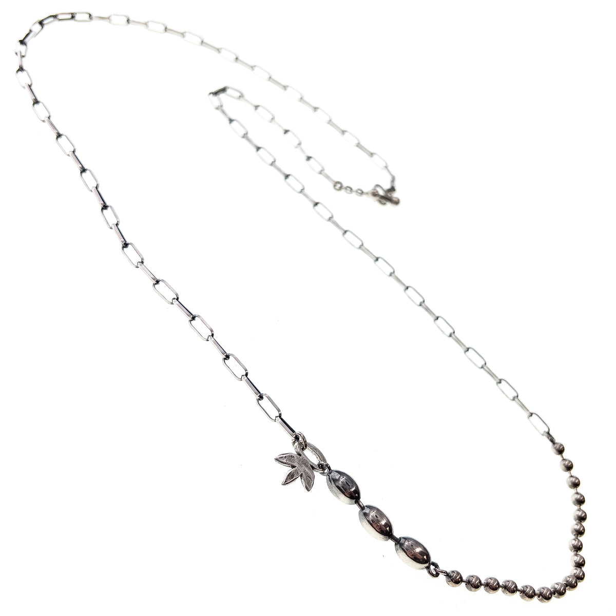 Asymmetrische Zilveren Ketting Met Blad – Sterling Zilver – Gem Kingdom