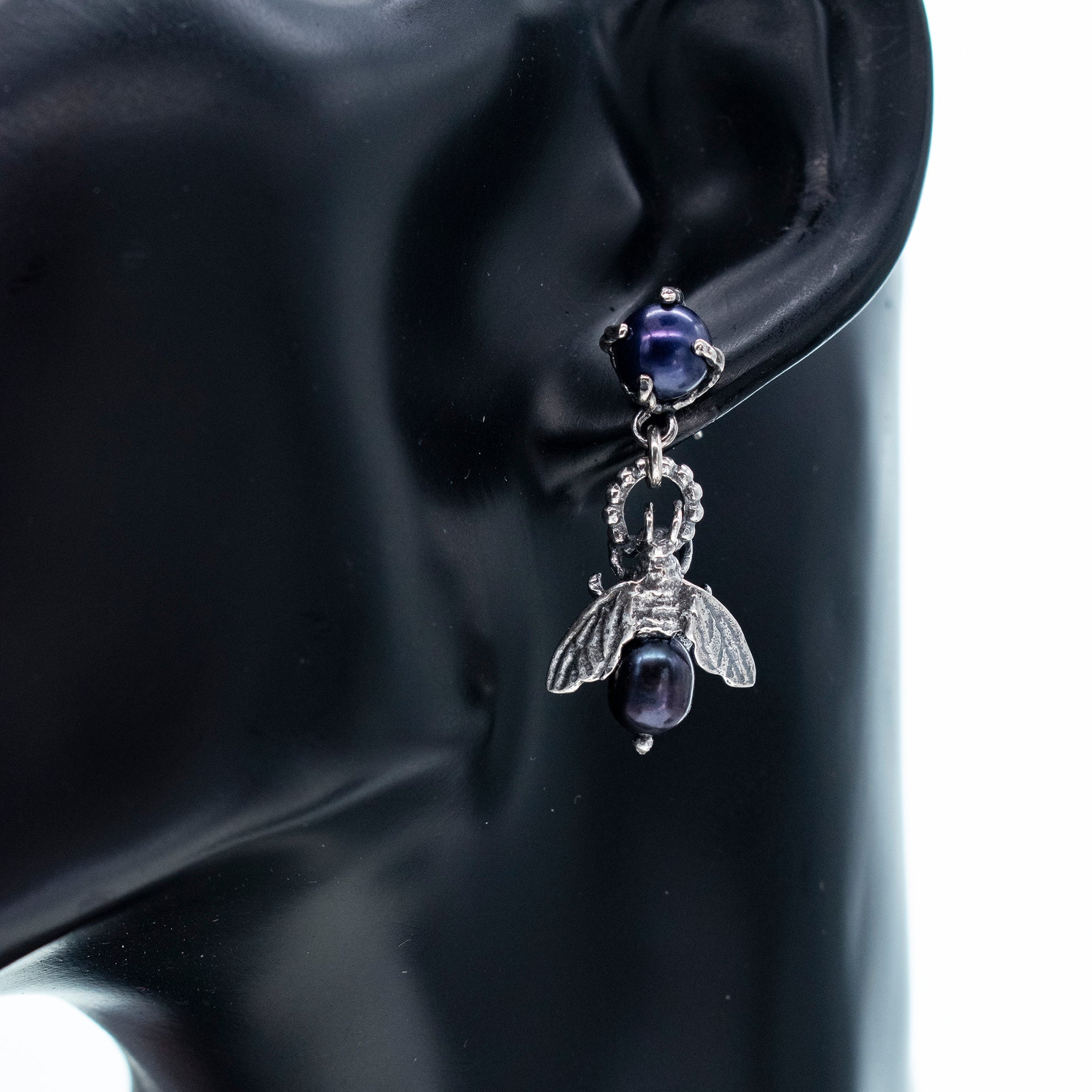 Bee My Honey Earrings Black – Sterling Silver – Gem Kingdom