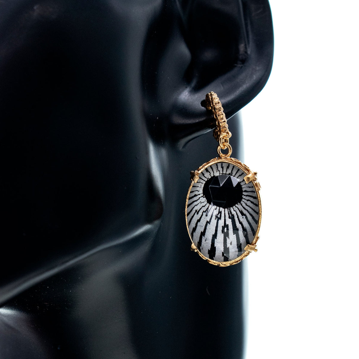 Starburst Earrings Black And White – 18k Gold Plated – Gem Kingdom