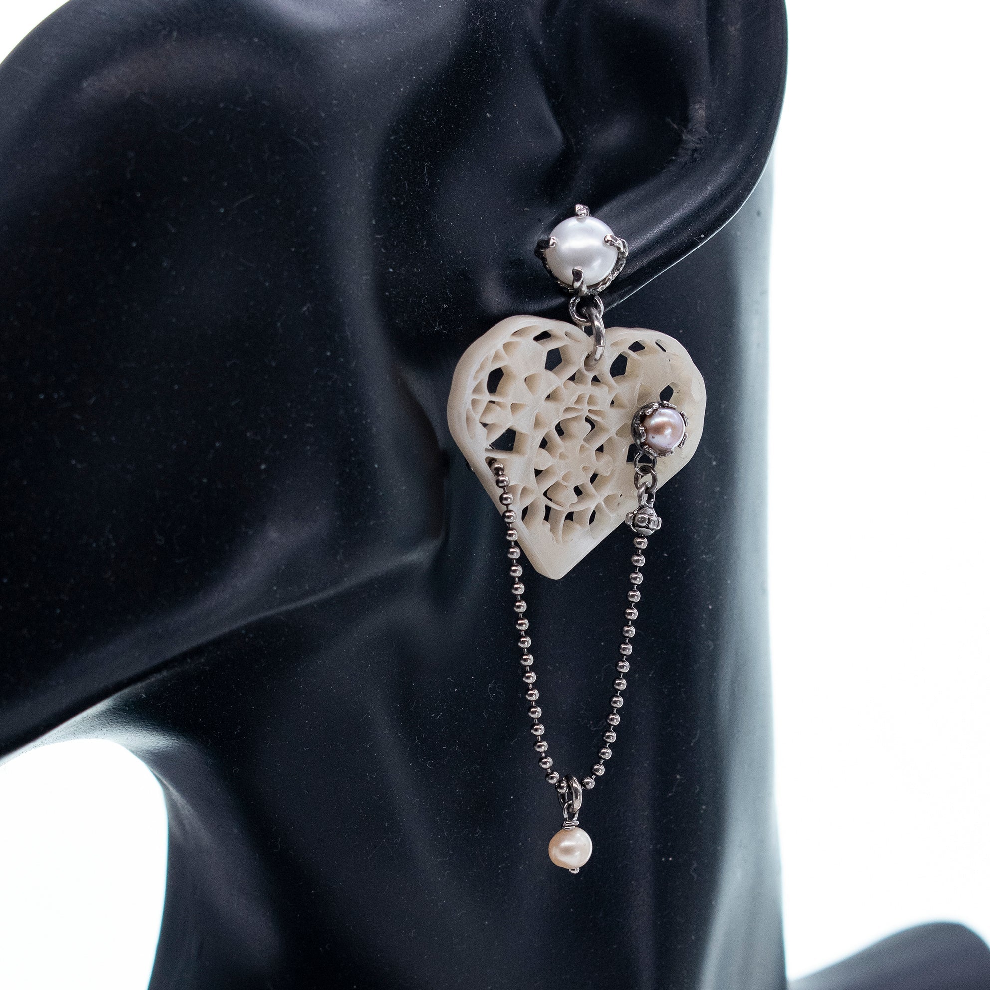White Heart Earrings – Sterling Silver – Gem Kingdom