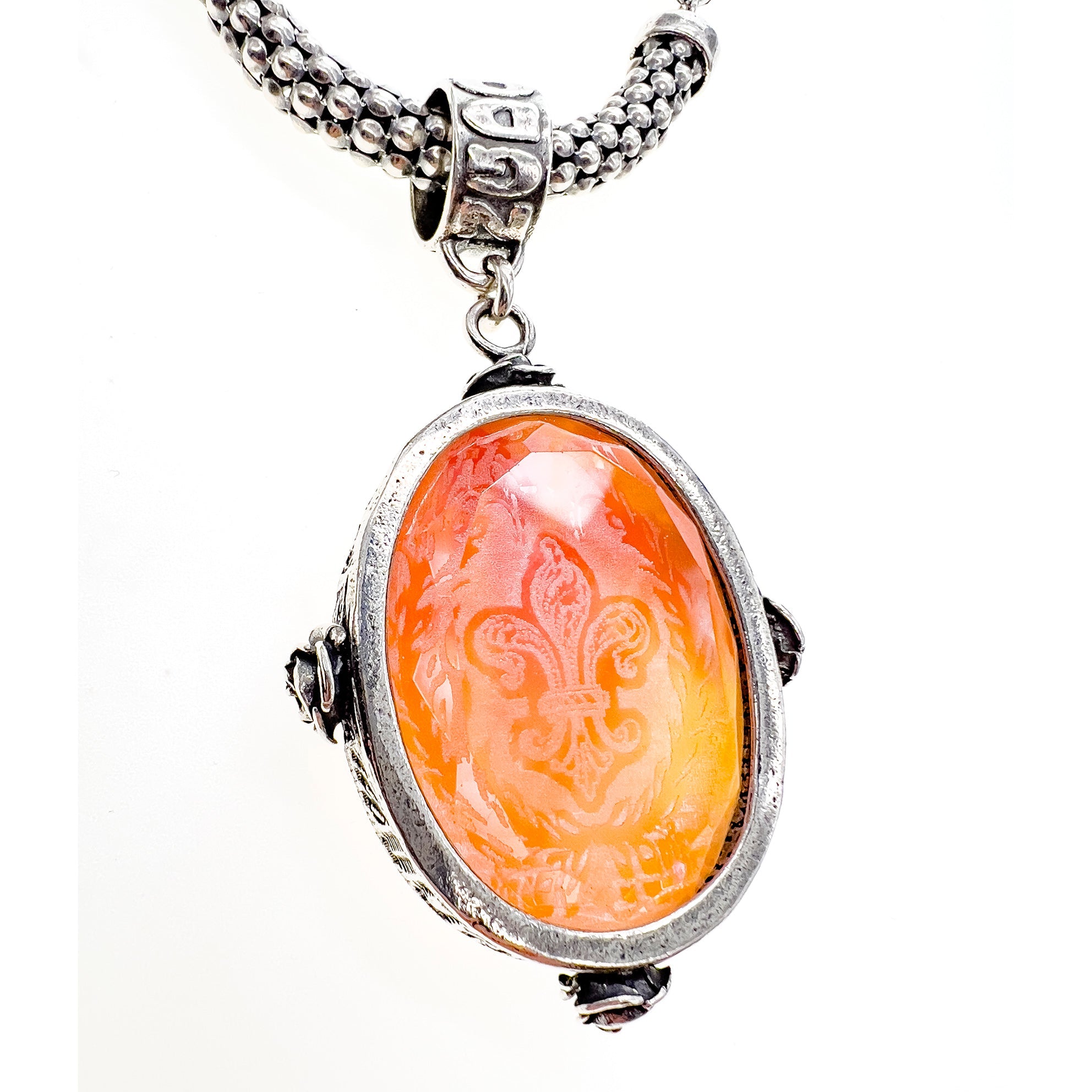 White Pearl Cameo Necklace – Sterling Silver – Gem Kingdom