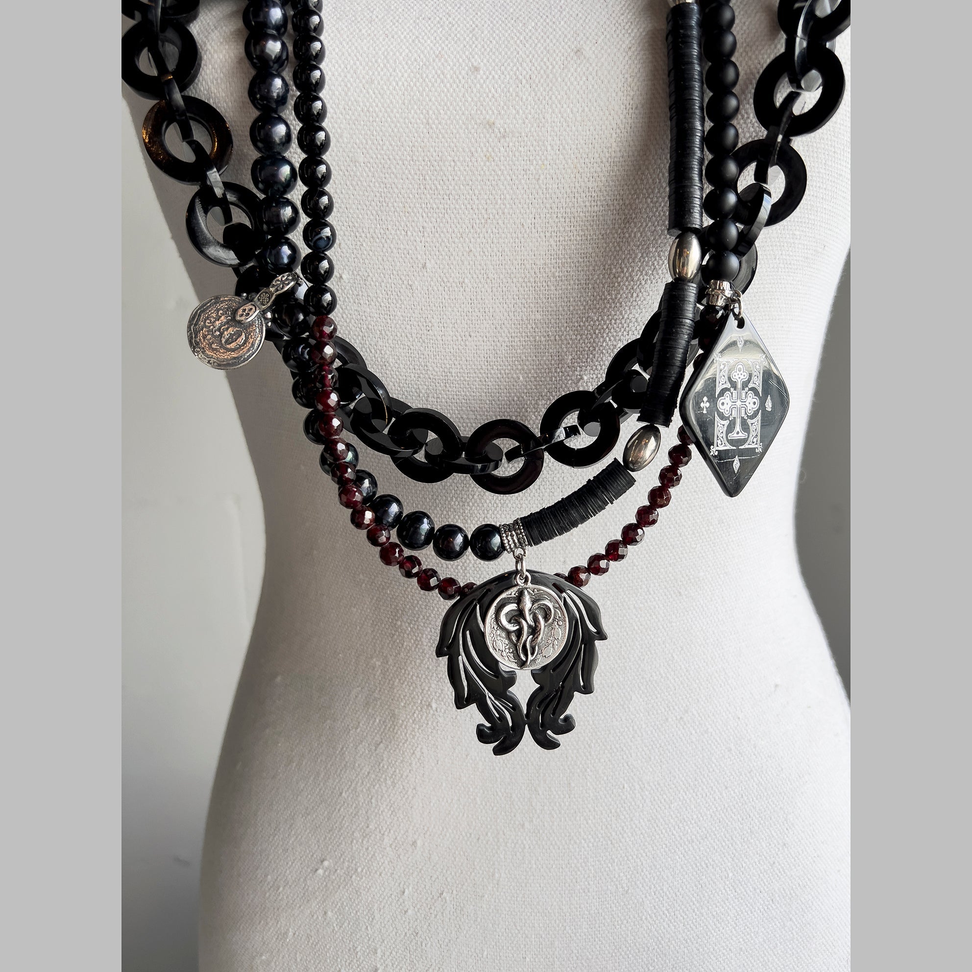 Multi Zwarte Statement Ketting