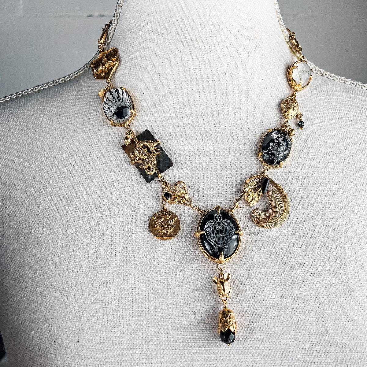 Zwart-Gouden Bedelketting – 18K Verguld – Gem Kingdom