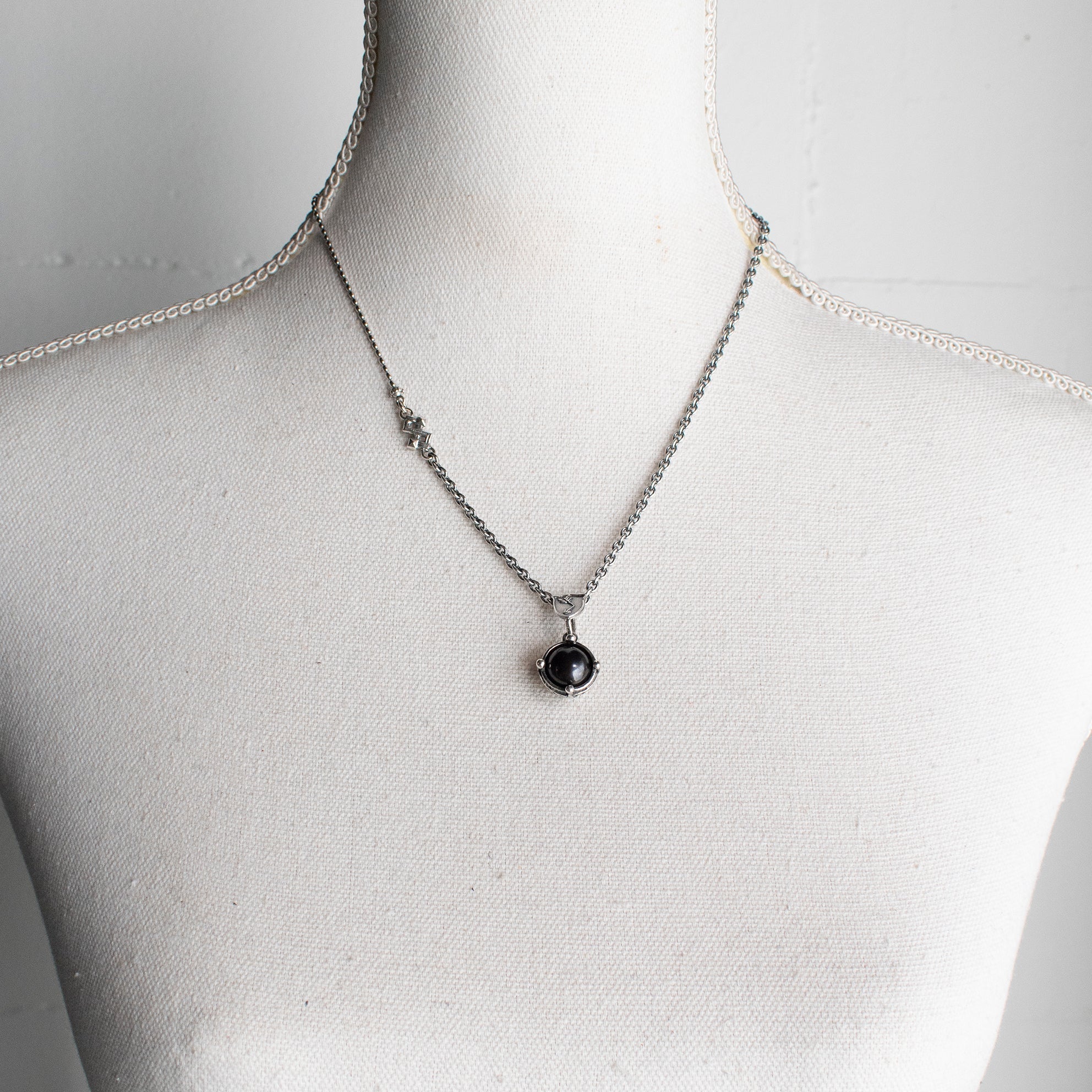 Black Pearl Pendant Sterling Silver Necklace – Sterling Silver – Gem Kingdom