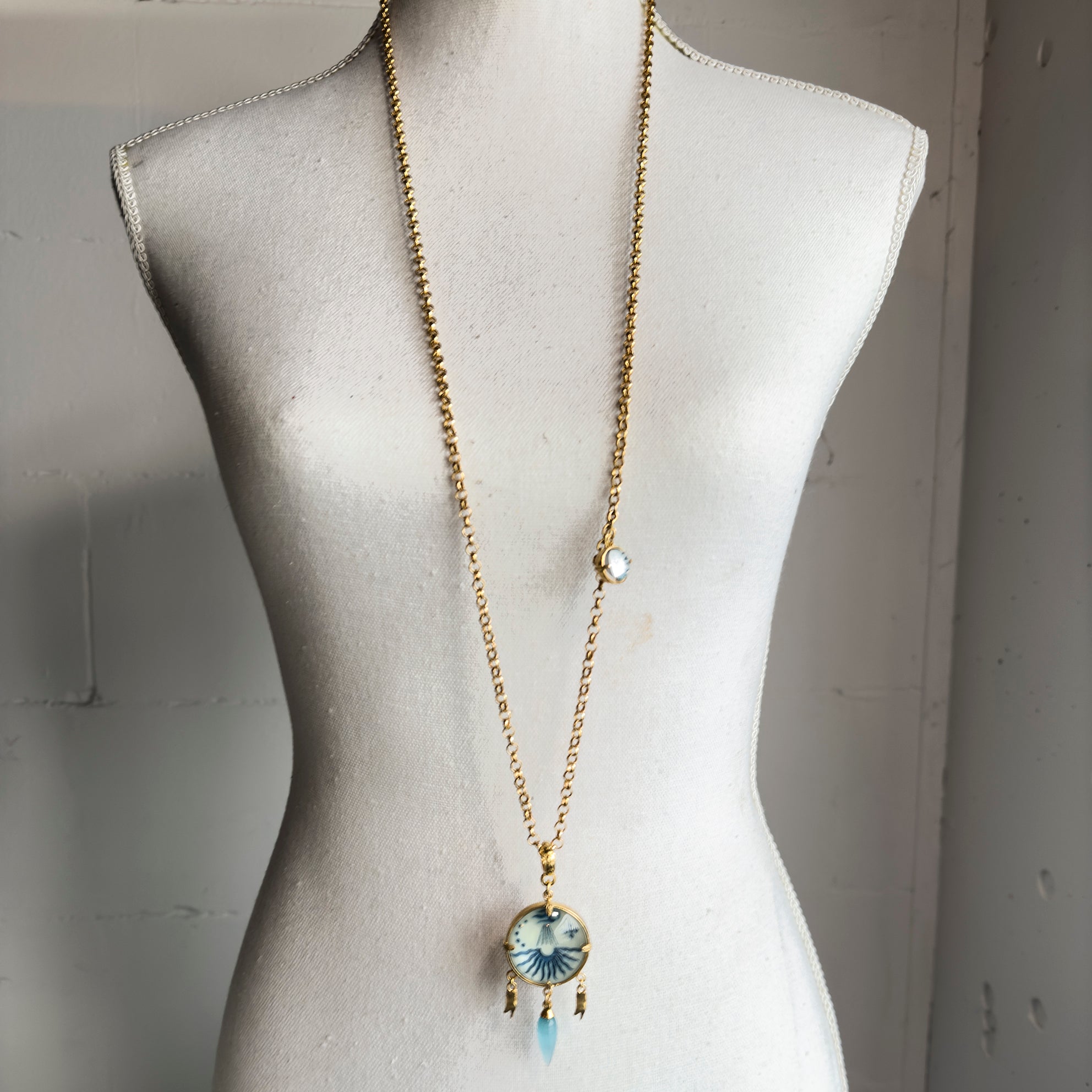 Cosmic Glow Talisman Necklace – Gold Plated – Gem Kingdom