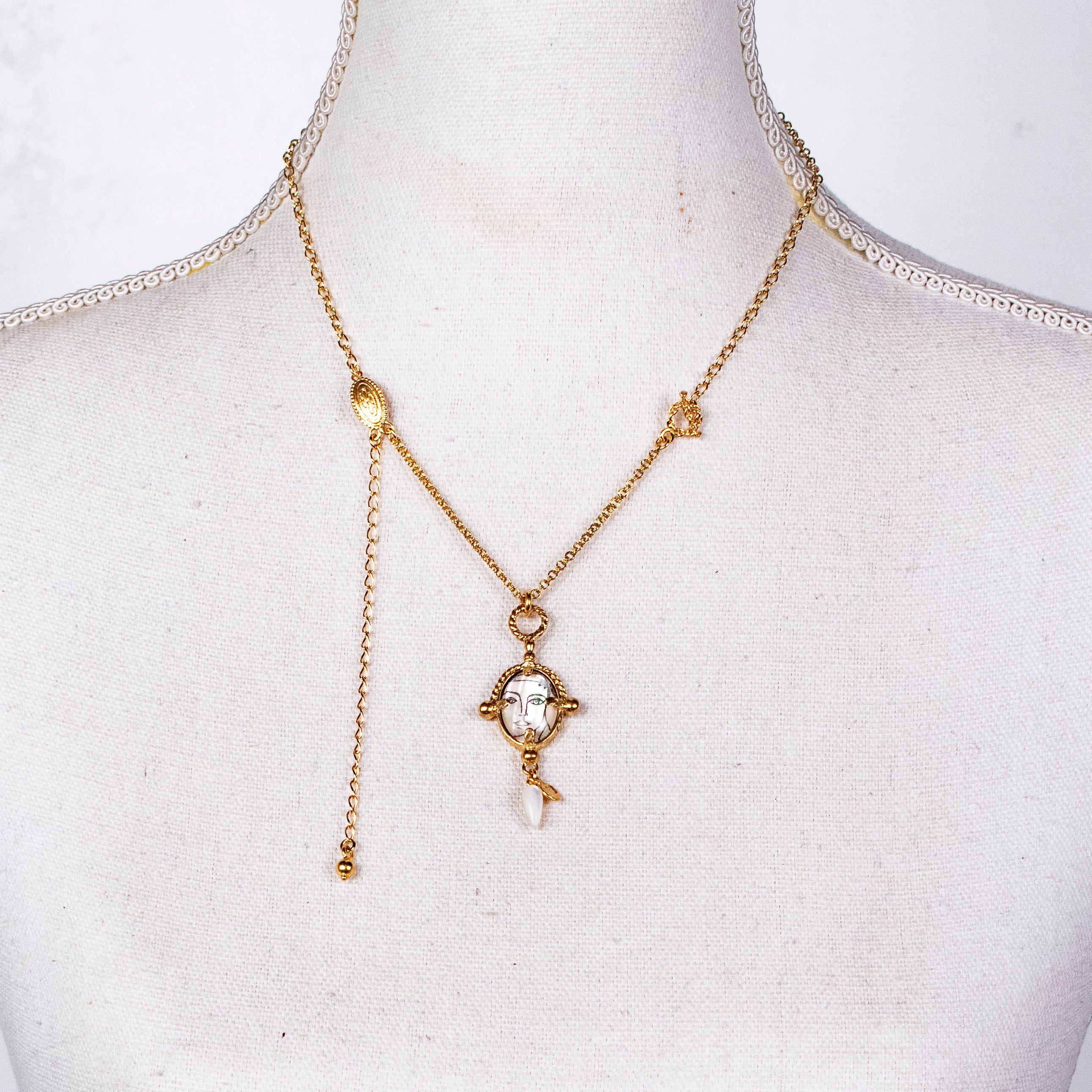 Golden Picasso Necklace – Gold Plated – Gem Kingdom