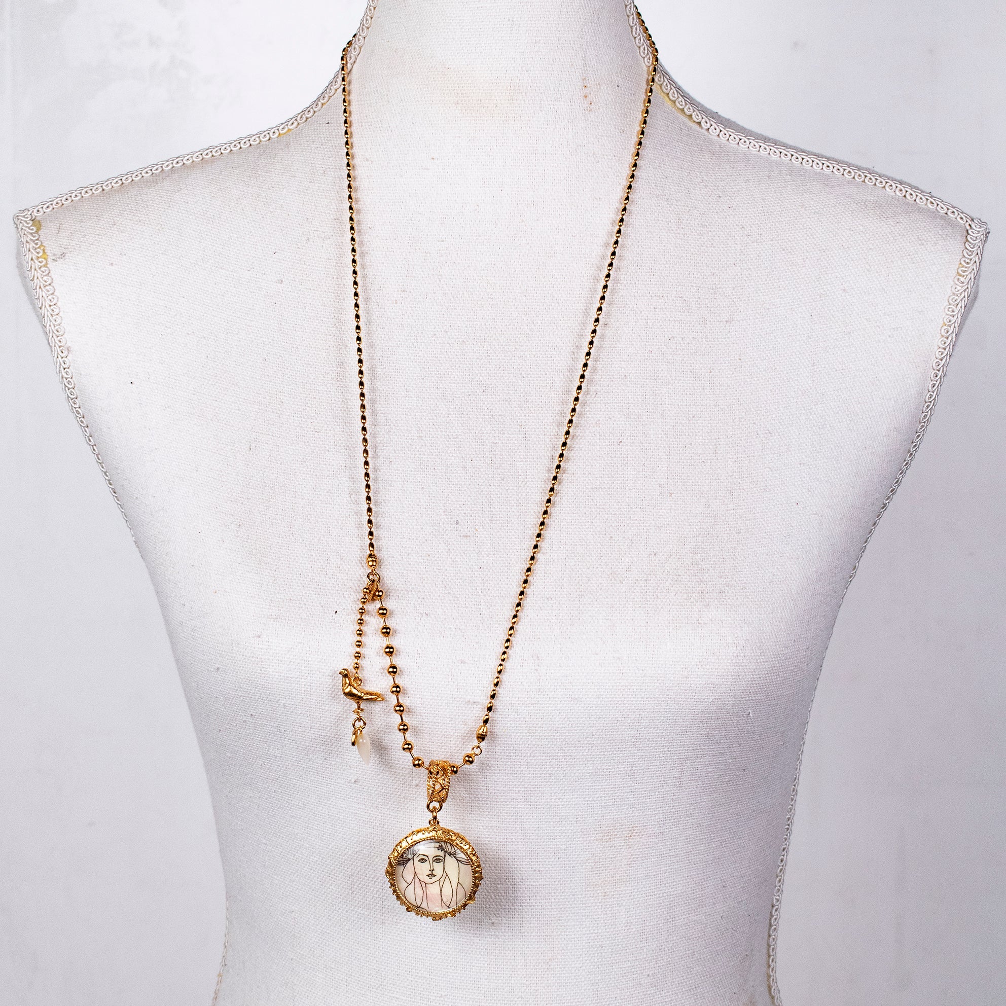 Duif Ketting Witte Druppel