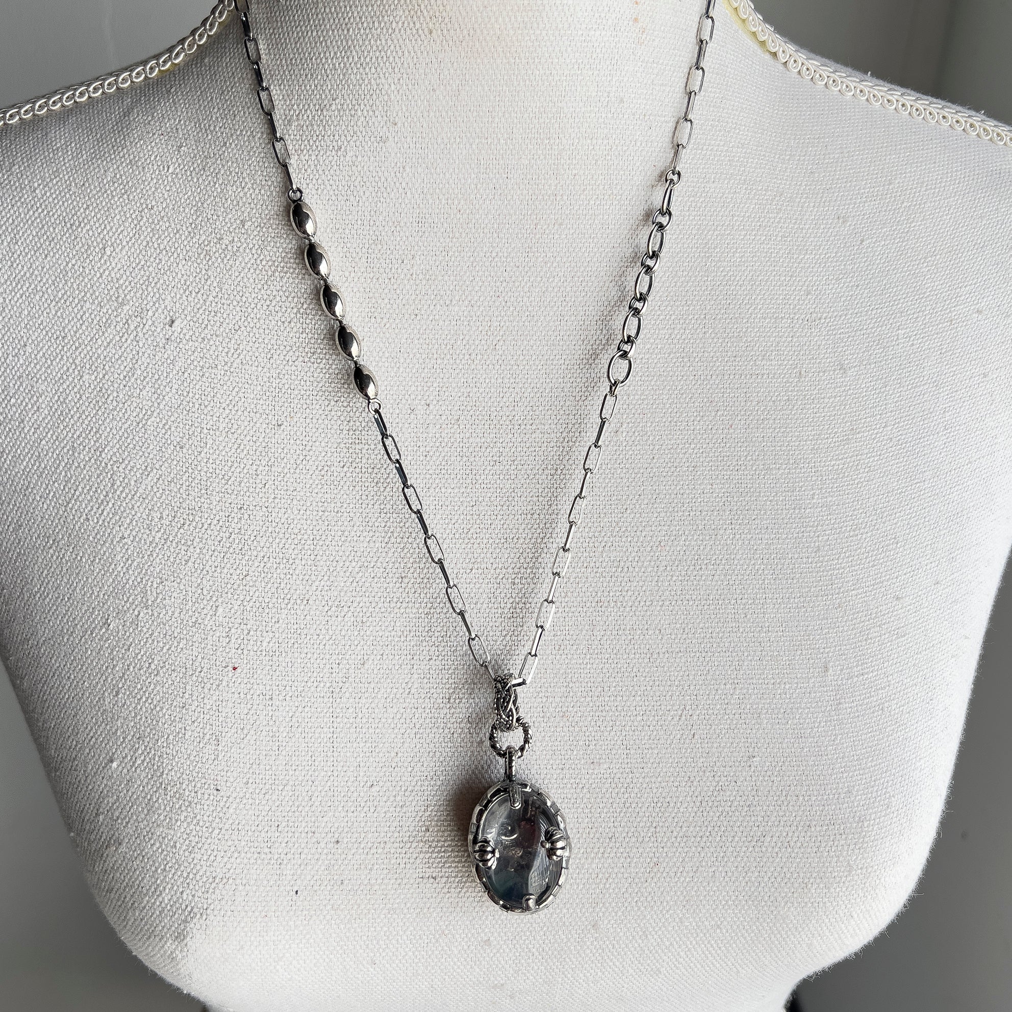 Pendant Through The Looking Glass – Sterling Silver – Gem Kingdom