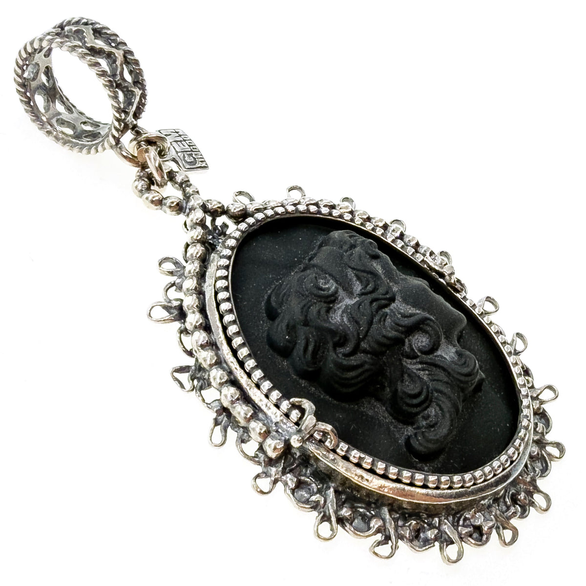 Black Cameo Pendant – Sterling Silver – Gem Kingdom