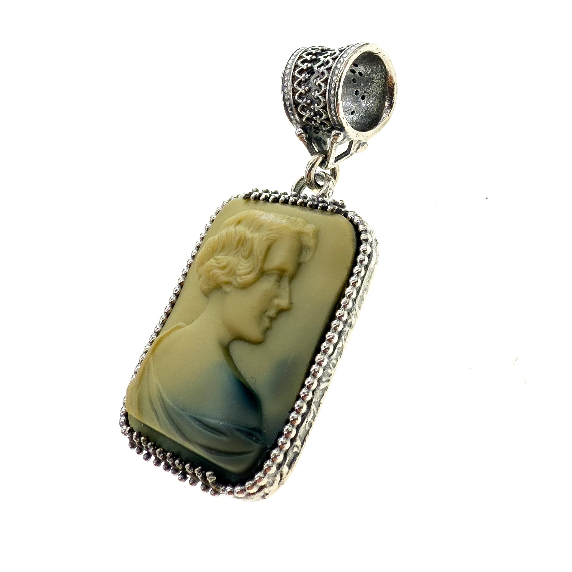 Green Vintage Glass Cameo Pendant – Sterling Silver – Gem Kingdom