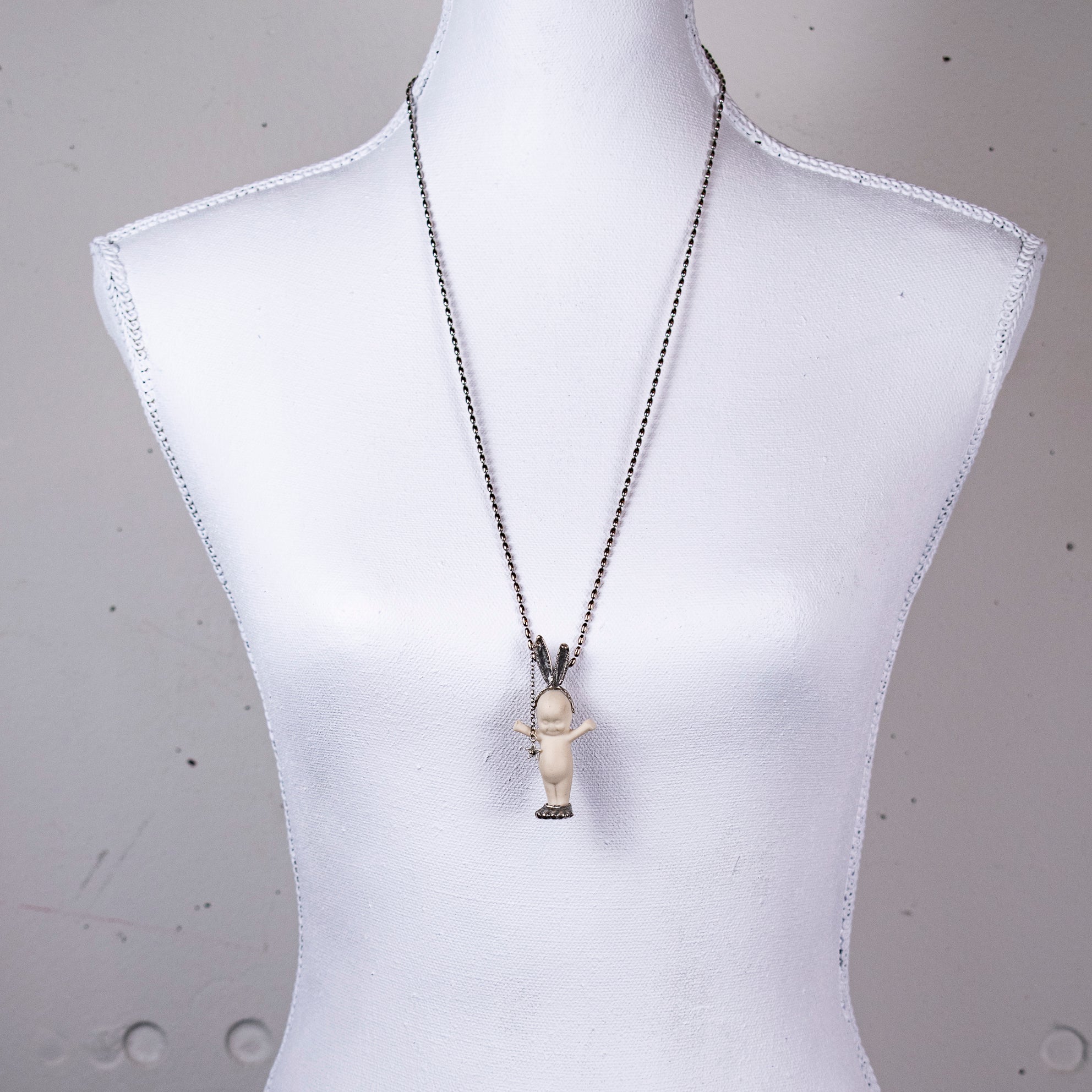 "Rebel Rabbit" Necklace White And Silver