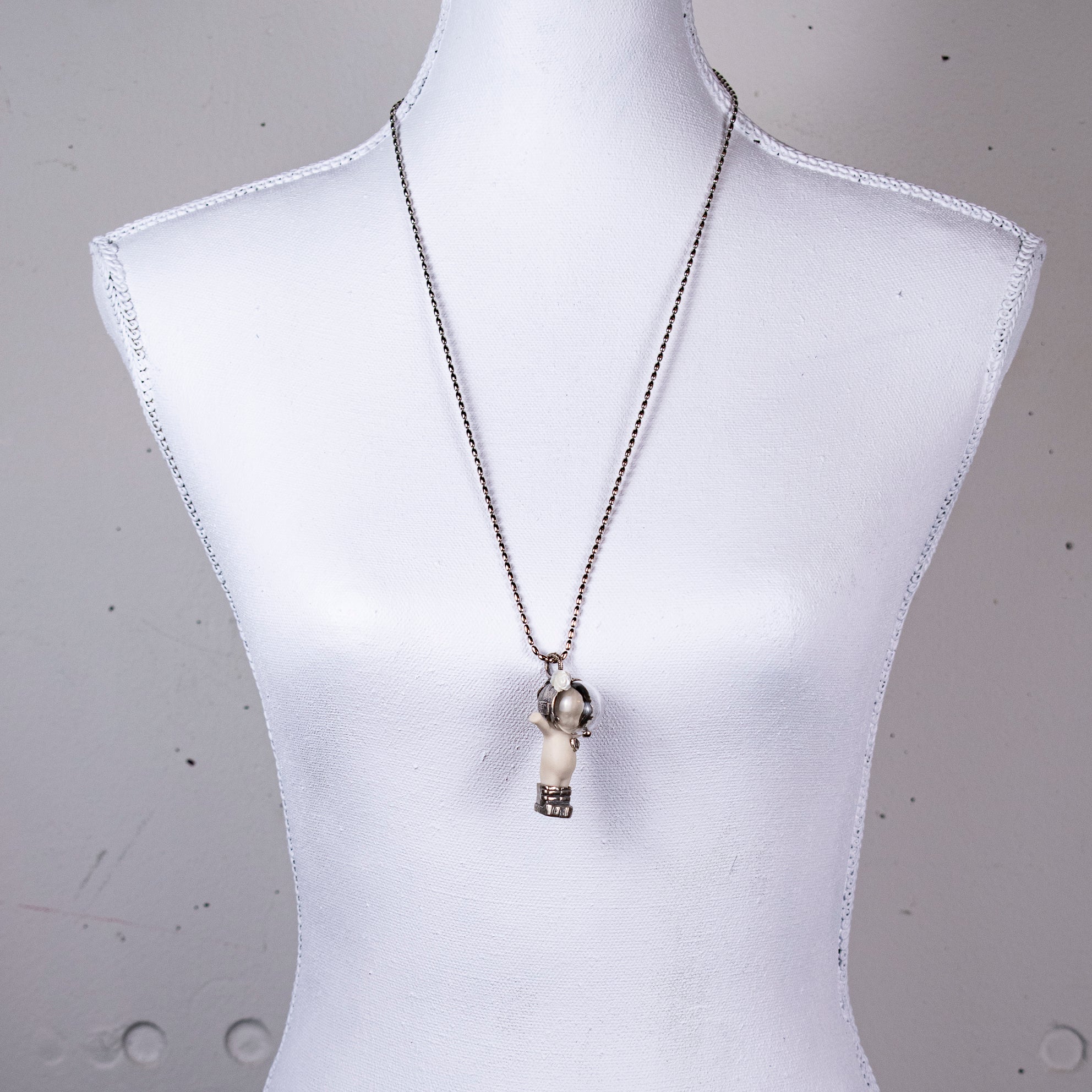"Major Tom" Necklace White And Silver