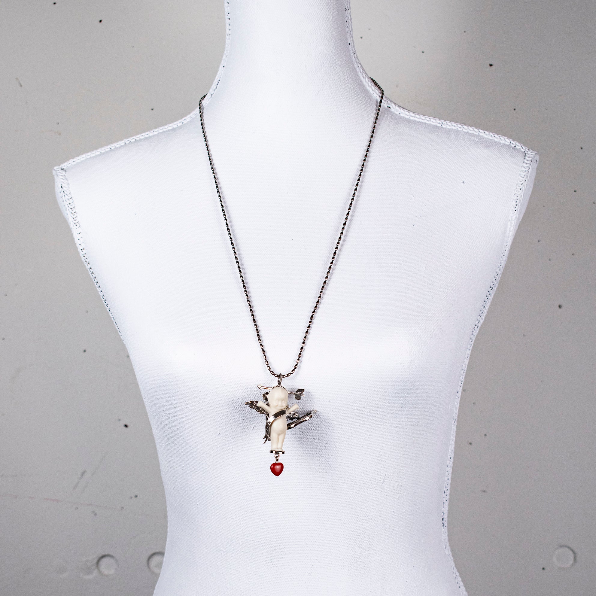 "Amor" Ketting Wit En Zilver