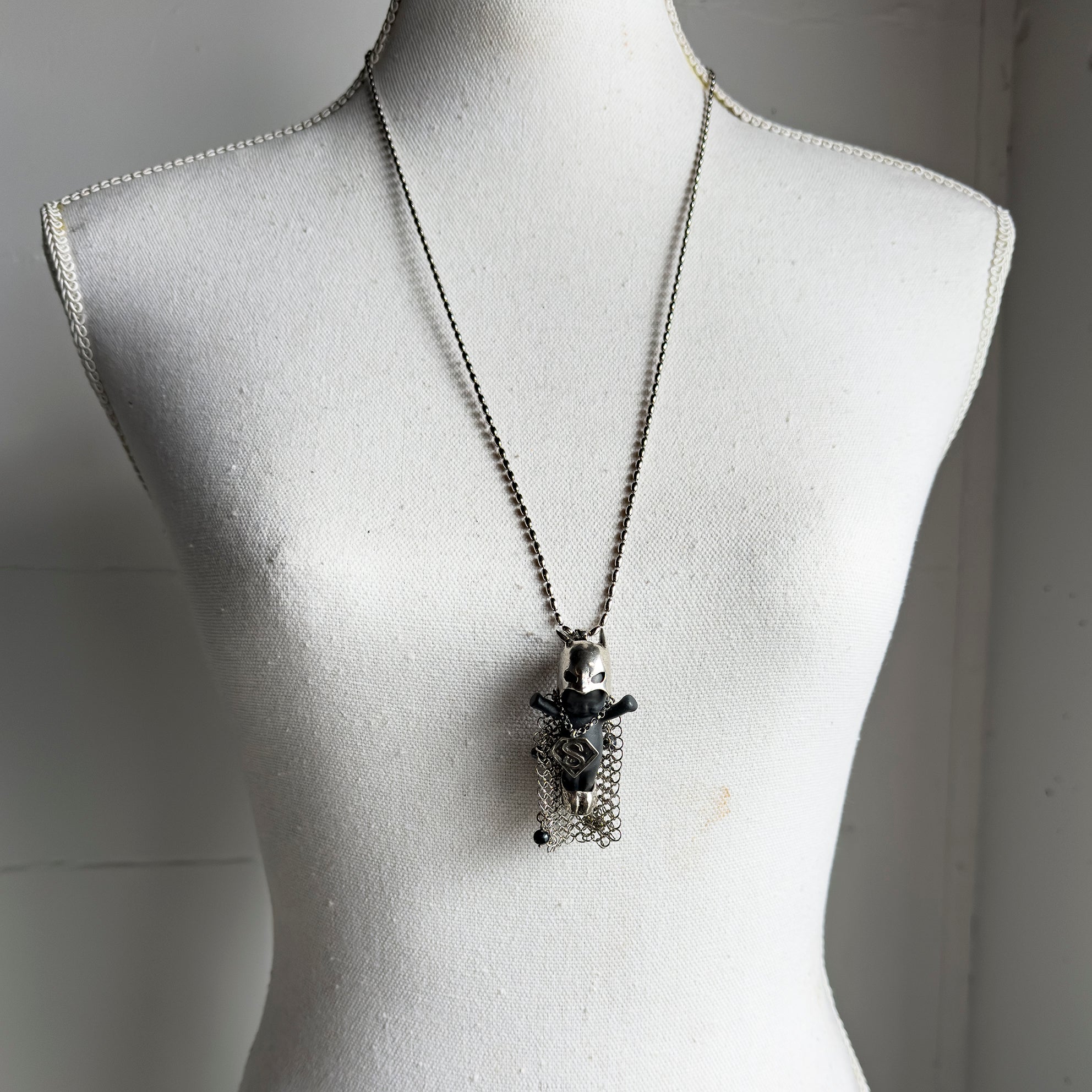 Hero On Heels Black And Silver Necklace – Sterling Silver – Gem Kingdom