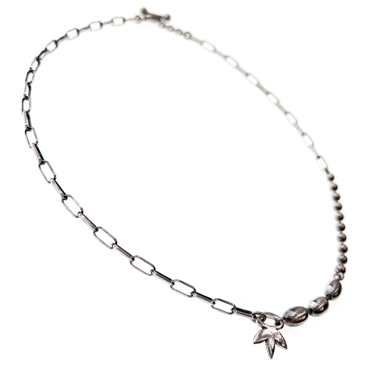 Asymmetrische Zilveren Ketting Met Blad – Sterling Zilver – Gem Kingdom