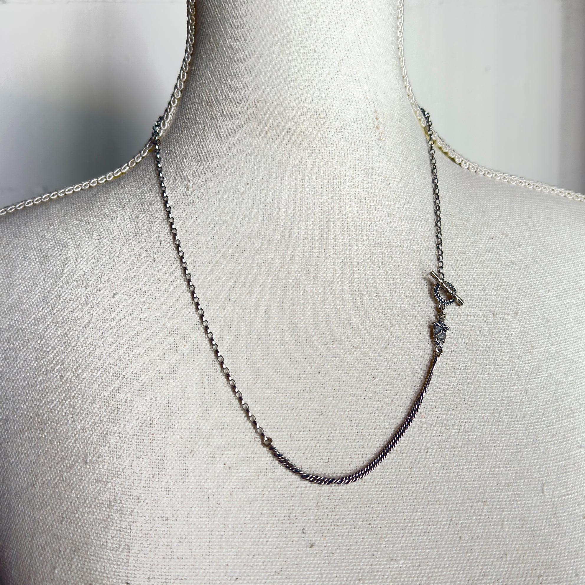 Crest Sterling Silver Chain Necklace – Sterling Silver – Gem Kingdom