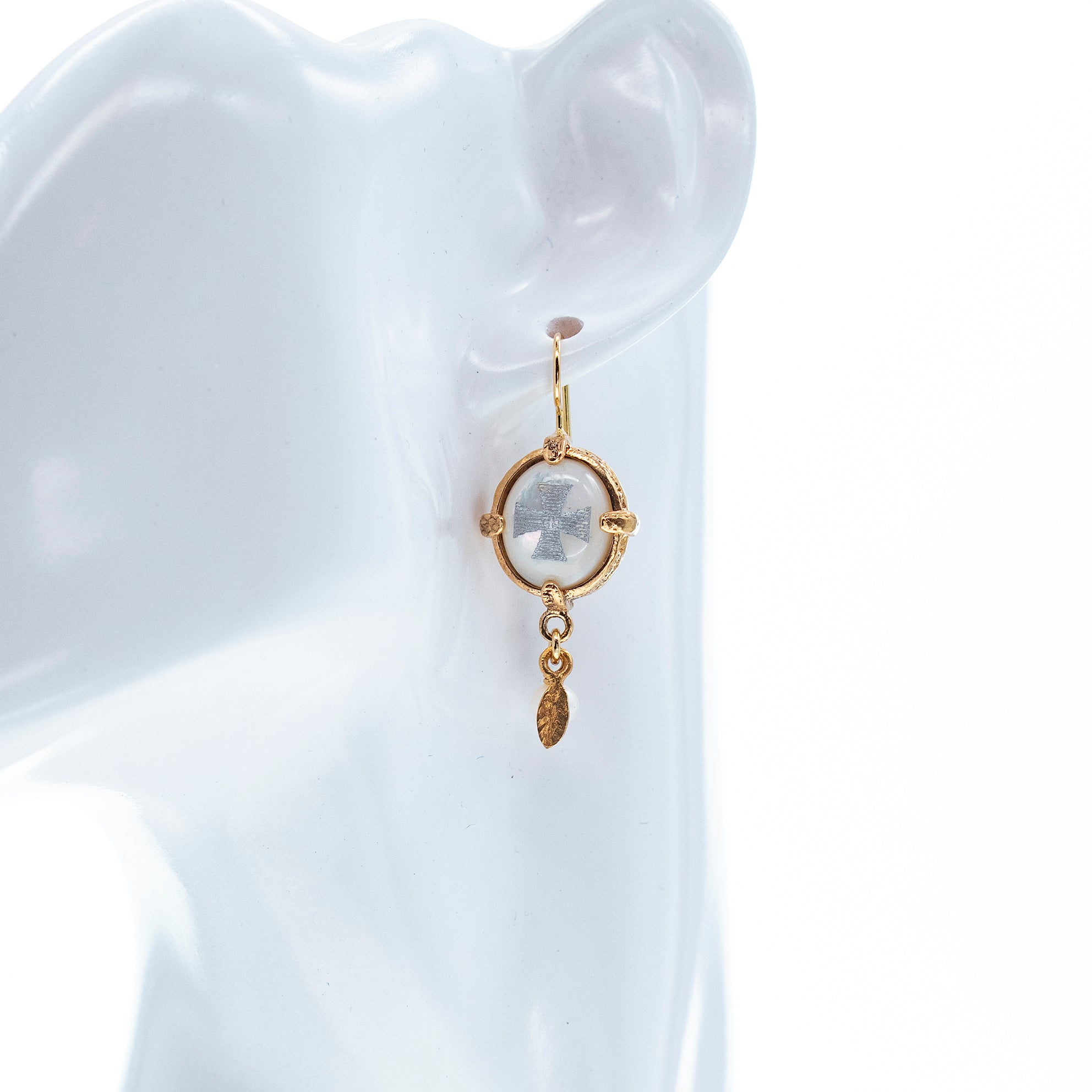 White Mother Of Pearl Maltese Cross Earrings – Gold Plated – Gem Kingdom