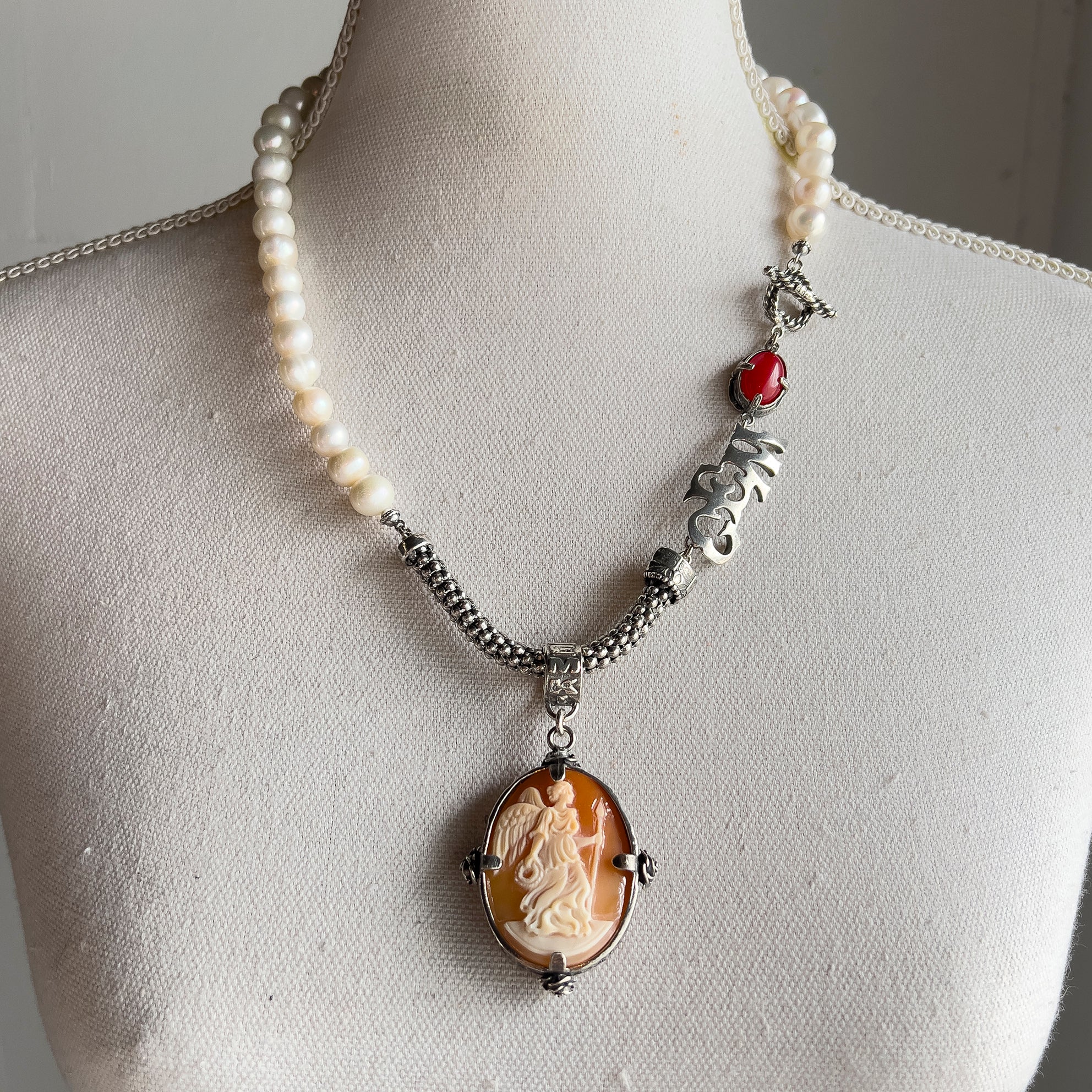 White Pearl Cameo Necklace – Sterling Silver – Gem Kingdom