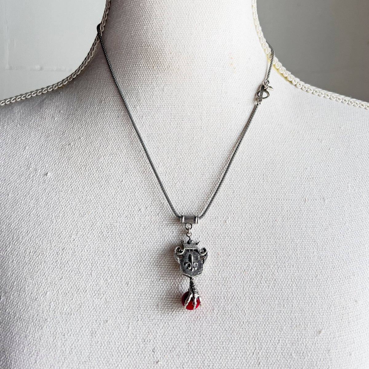 Shield And Claw Necklace Red – Sterling Silver – Gem Kingdom