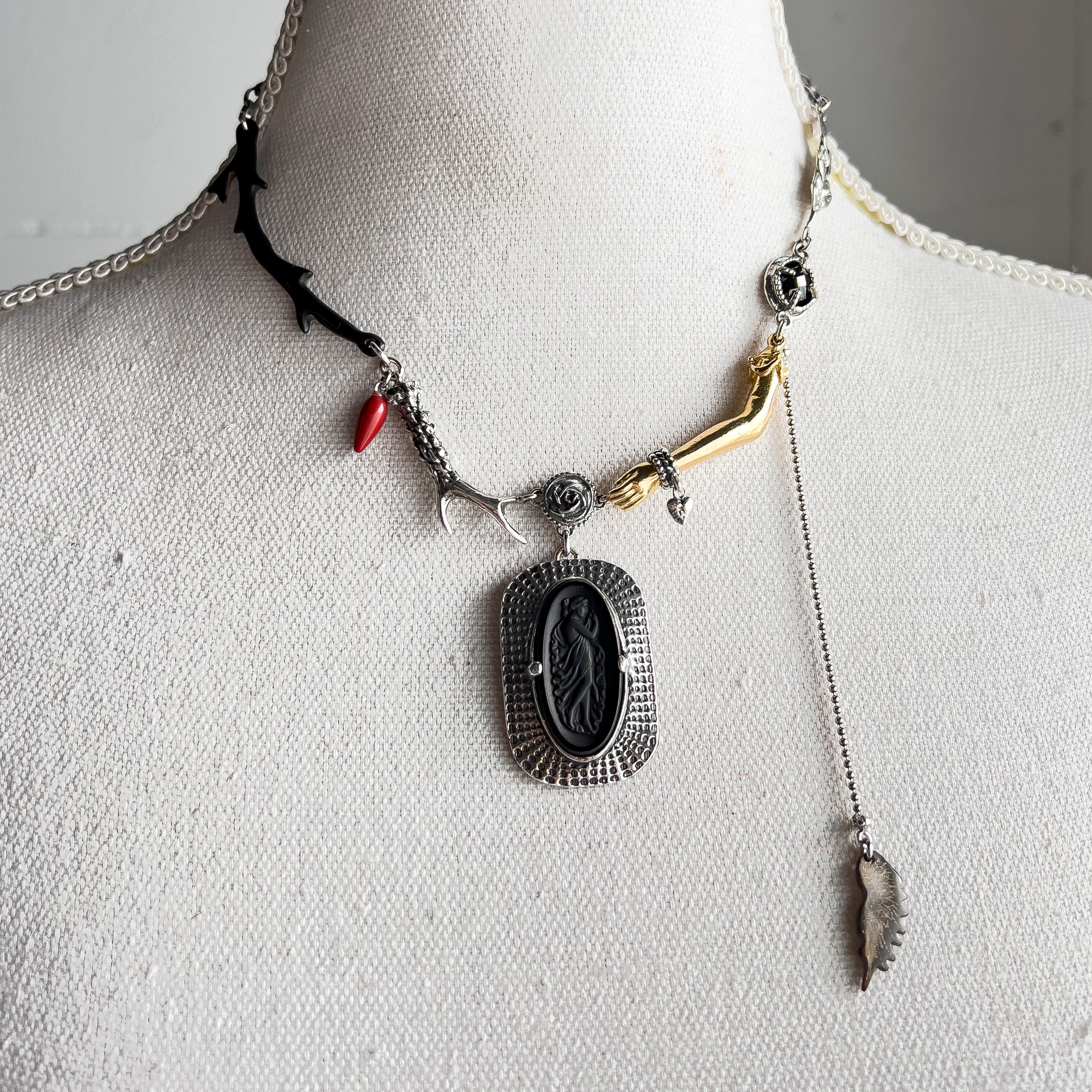 Vintage Muse Necklace – Sterling Silver – Gem Kingdom
