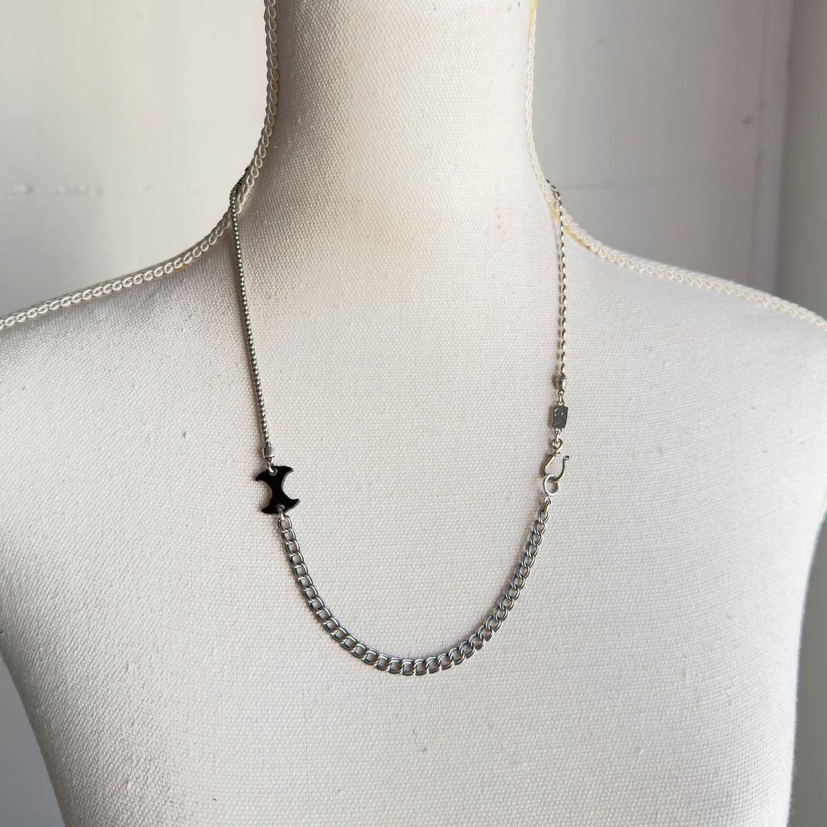 Kruis Ketting Zwart – Sterling Zilver – Gem Kingdom
