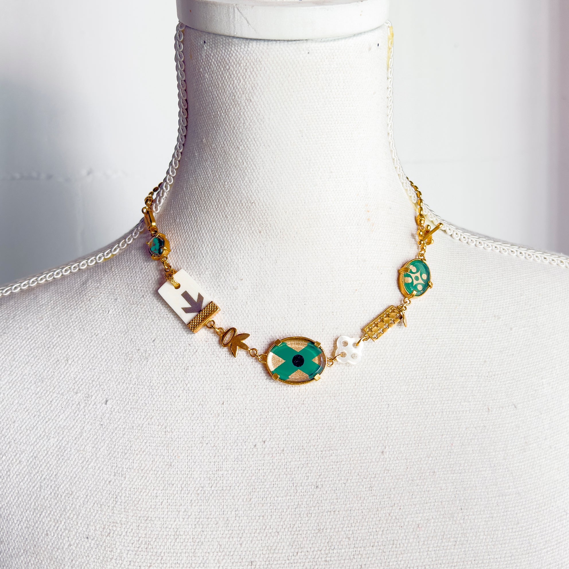 Collier Groen