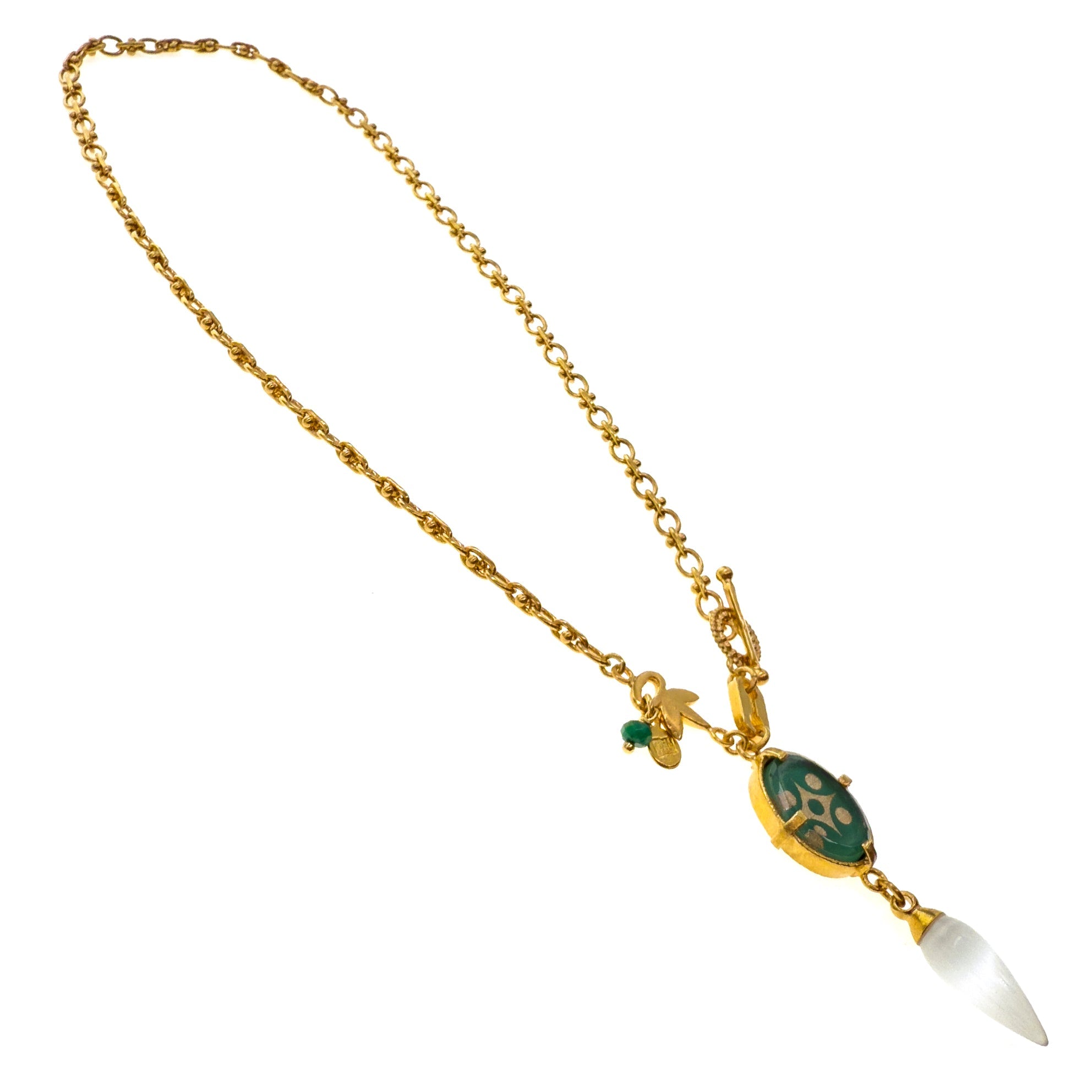 Green Intaglio Pendant Textured Link Necklace – Gold Plated – Gem Kingdom