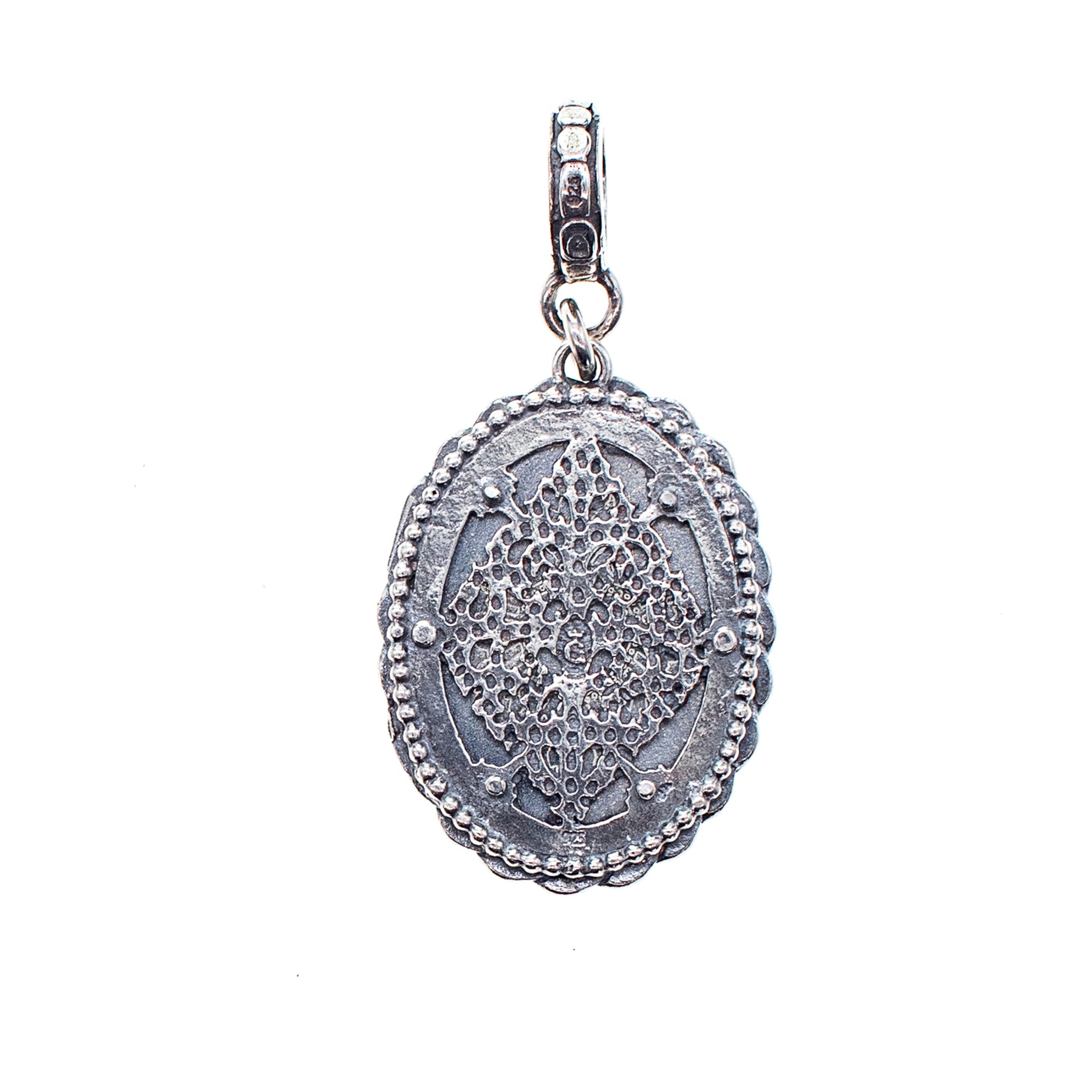 Black Sacred Heart Pendant – Sterling Silver – Gem Kingdom