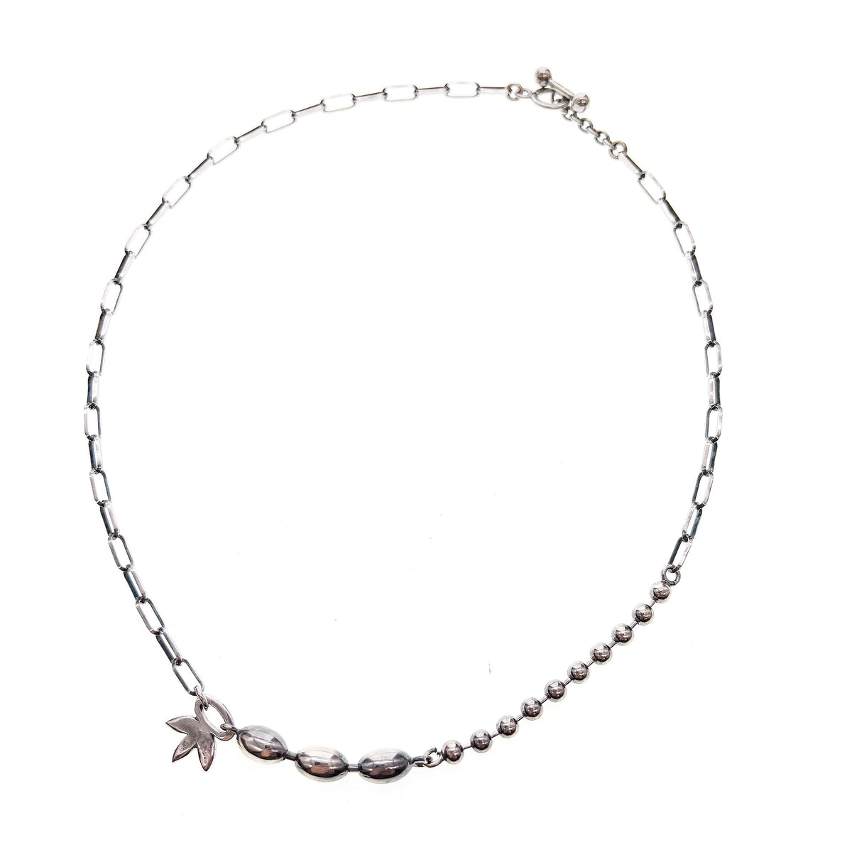 Asymmetrische Zilveren Ketting Met Blad – Sterling Zilver – Gem Kingdom